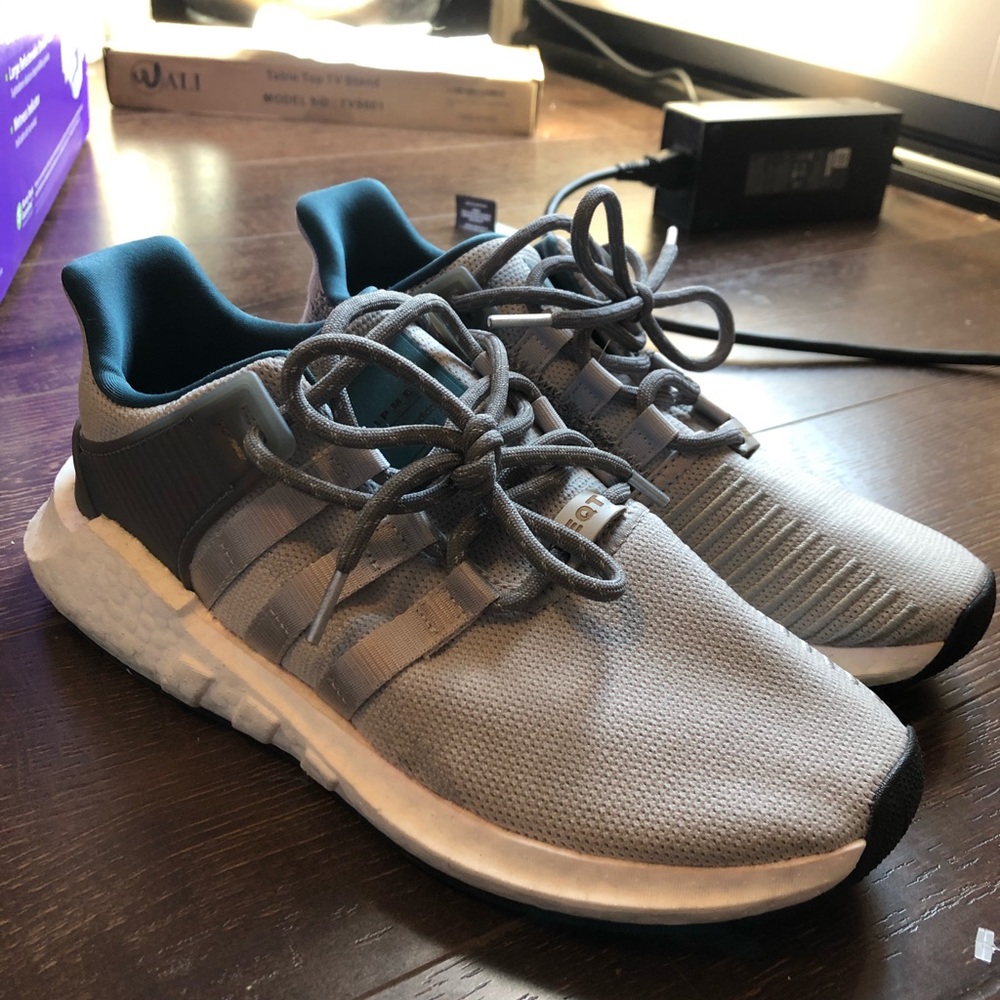 Adidas Equipment size 8